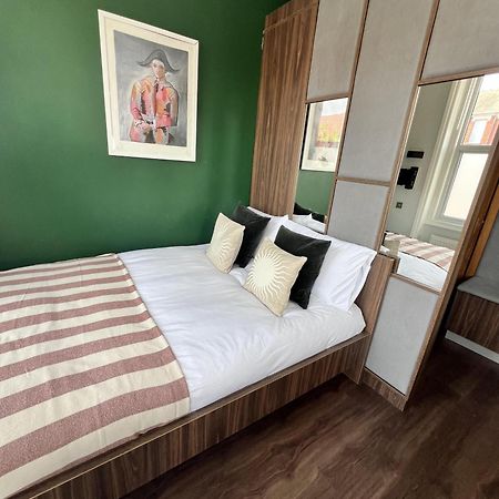 Cozy London Apartment With Great Location Екстериор снимка